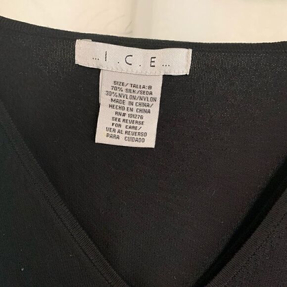 Ice blouse shell black silk tie upfront looks smal - Picture 2 of 6